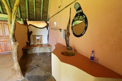 Tumbili Cliff Lodge5