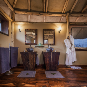 Elewana Tarangire Treetops Badezimmer