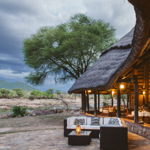 Speisebereich und Lounge im Freien