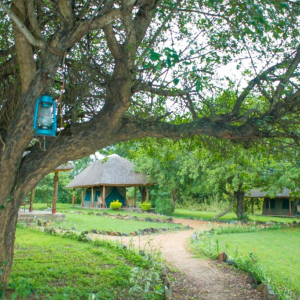 Gartenanlage mit Zelte