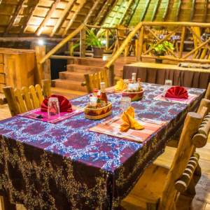 Restaurant gedeckter Tisch