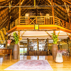 Eingang Hauptgebäude