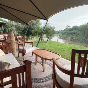 Terrasse mit Flussblick