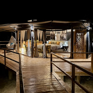 Zugang Unterkunft Premium Tent