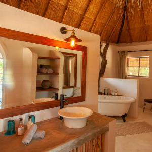 Kafunta River Lodge Luxury Suite_6
