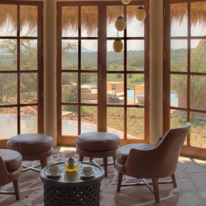 Relex Zimmer mit Aussichtsfenster