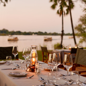 Abendessen am Fluss