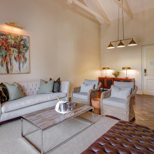 Lounge Executive Suite
