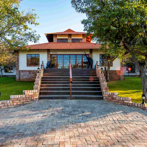 Etosha Safari Lodge (12)