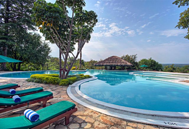 Paraa Safari Lodge